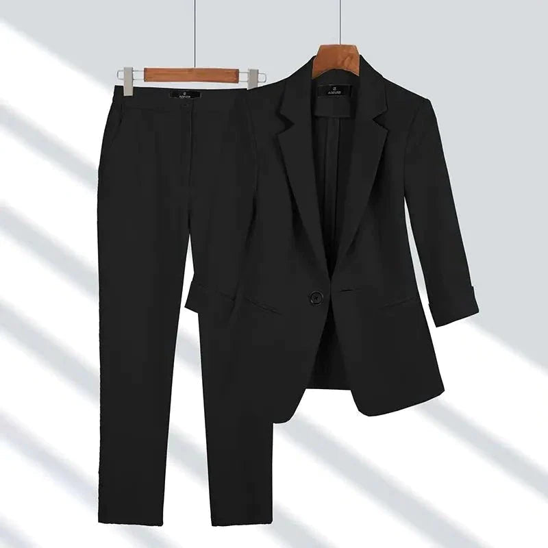 Clara | Eleganter Damenanzug Schwarz mit Blazer festlich 5