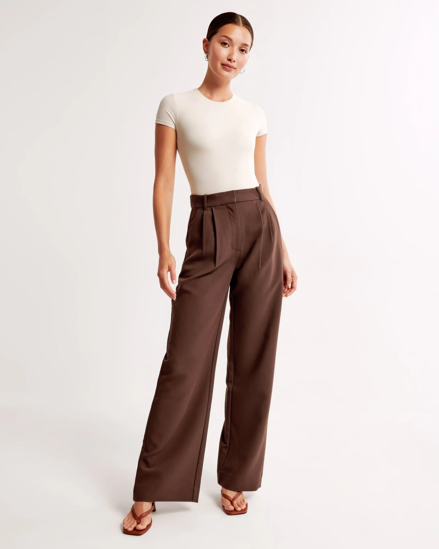 Mia | Elegante Stoffhose für Damen Sommer 10