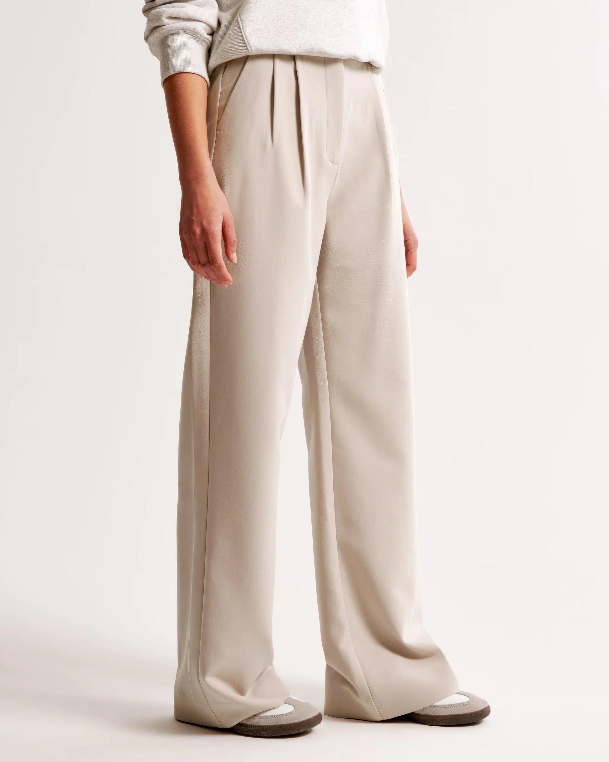 Mia | Elegante Stoffhose für Damen Sommer 3
